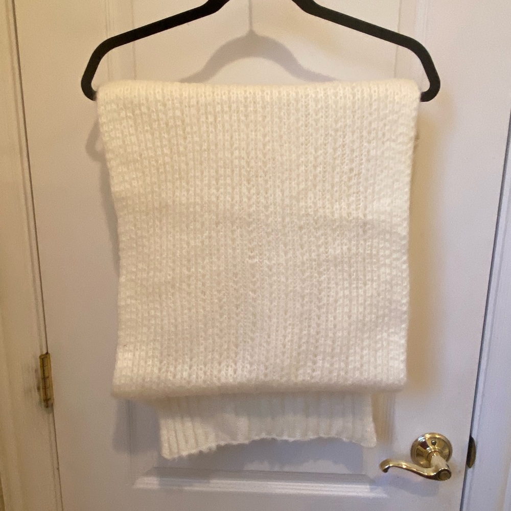 White Knit Scarf